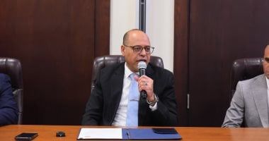 وزير العمل يُسلم عقودا جديدة لذوي همم بالقاهرة لدمجهم في السوق