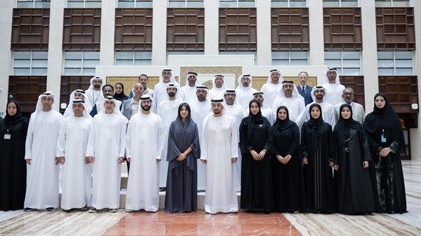 حمدان بن زايد يزور هيئة البيئة أبوظبي ويشيد بجهودها في مجال استدامة المصايد السمكية