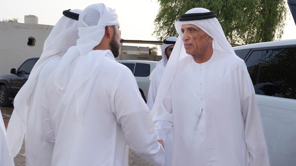 سعود بن صقر يقدم واجب العزاء في وفاة إبراهيم المعلا ومبارك الكتبي