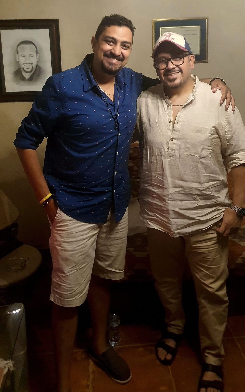 أغنية عن المحبة وعلاج الاكتئاب تجمع هشام عباس والملحن مايكل صفوت