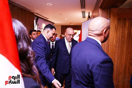 توصيات اللقاء التشاوري الثالث للقائمة الوطنية من أجل مصر.. صور