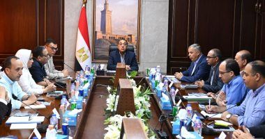 مدبولى: نحرص على متابعة سير العمل بمشروعات الإسكندرية لتعزيز قيمة المحافظة