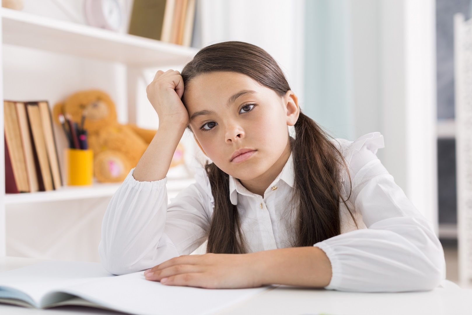 أذى نفسي يمتد حتى يكبر: 9 عواقب للصراخ في وجه طفلك