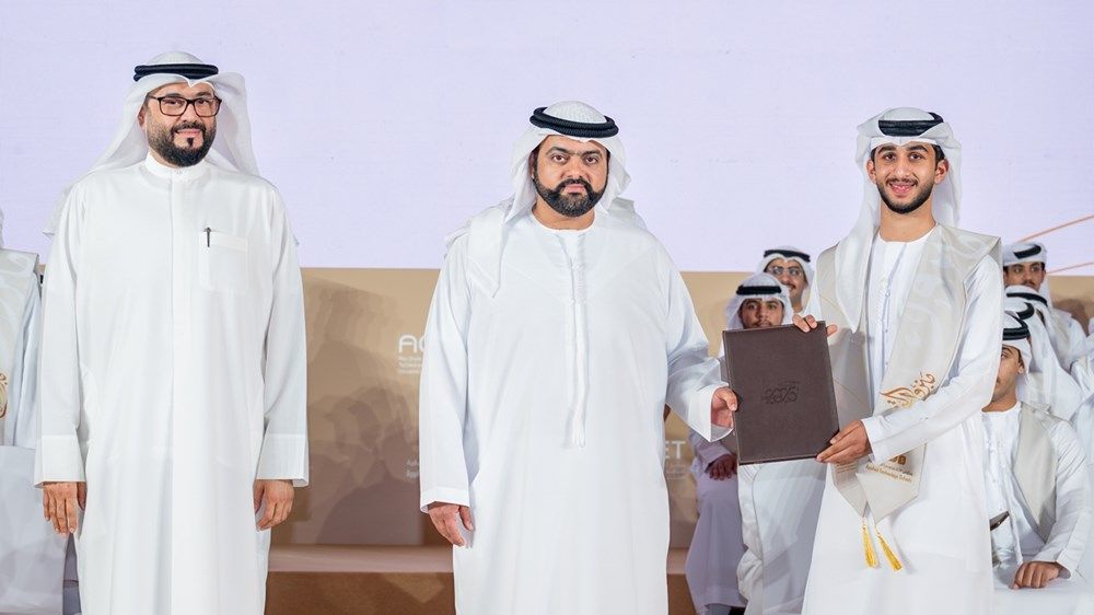 محمد الشرقي يشهد حفل تخريج 112 طالباً من مدارس التكنولوجيا التطبيقية