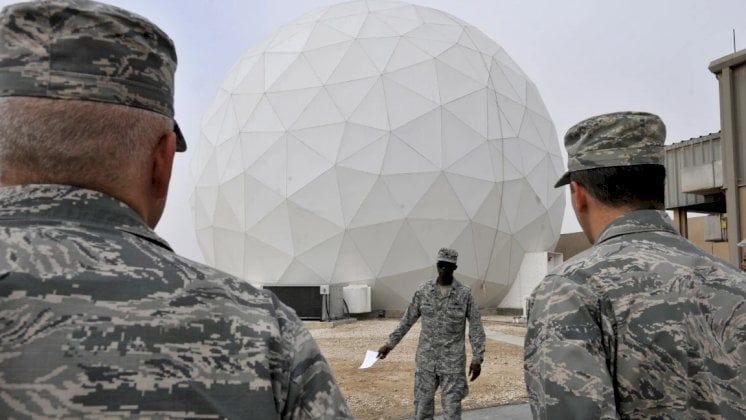 الأقمار الصناعية تظهر آثار الهجوم الإيراني على قاعدة العديد الأميركية في قطر (صور)