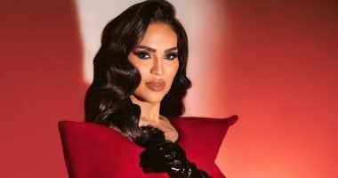 مى فاروق.. تطرح أغنيتها الرومانسية "ضحكت فجأة" سابع أغنيات ألبوم "تاريخى"