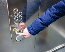 لماذا توجد مرآة في المصعد ؟...ليست ترفاً أو زينة