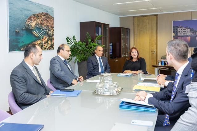 وزير الخارجية يستهل زيارته لبروكسل بلقاء مفوضة الاتحاد الأوروبي لشئون المتوسط