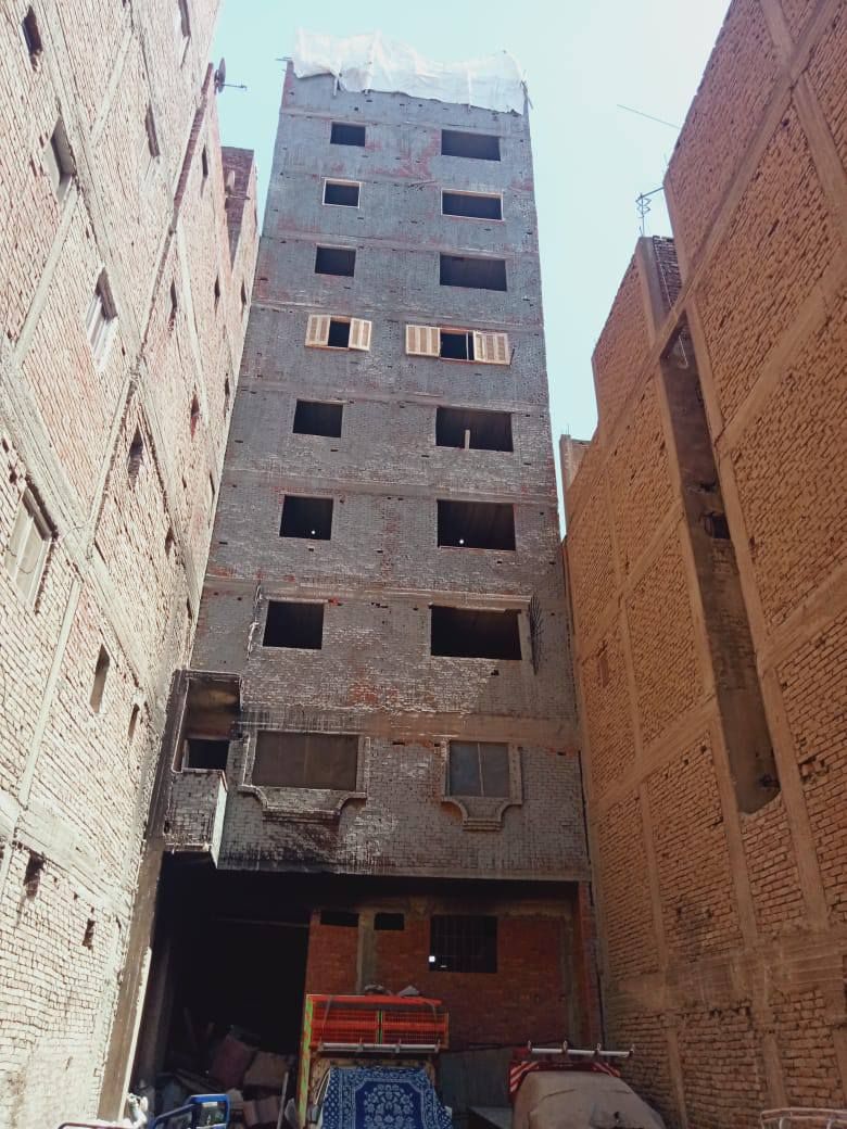 رصف ميدان المطبعة وإزالة مخالفات بناء بحي دار السلام