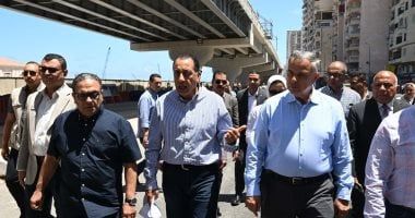 رئيس الوزراء يتفقد أعمال تطوير محور "محمد نجيب" وتوسعة كورنيش الإسكندرية