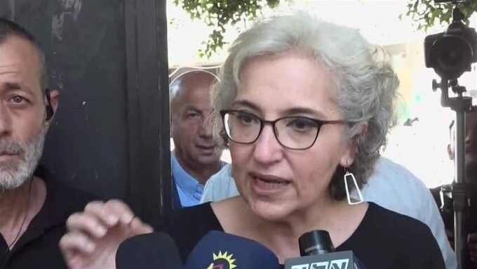 وزيرة التربية جالت على مراكز الامتحانات في الضاحية الجنوبية وفرن الشباك