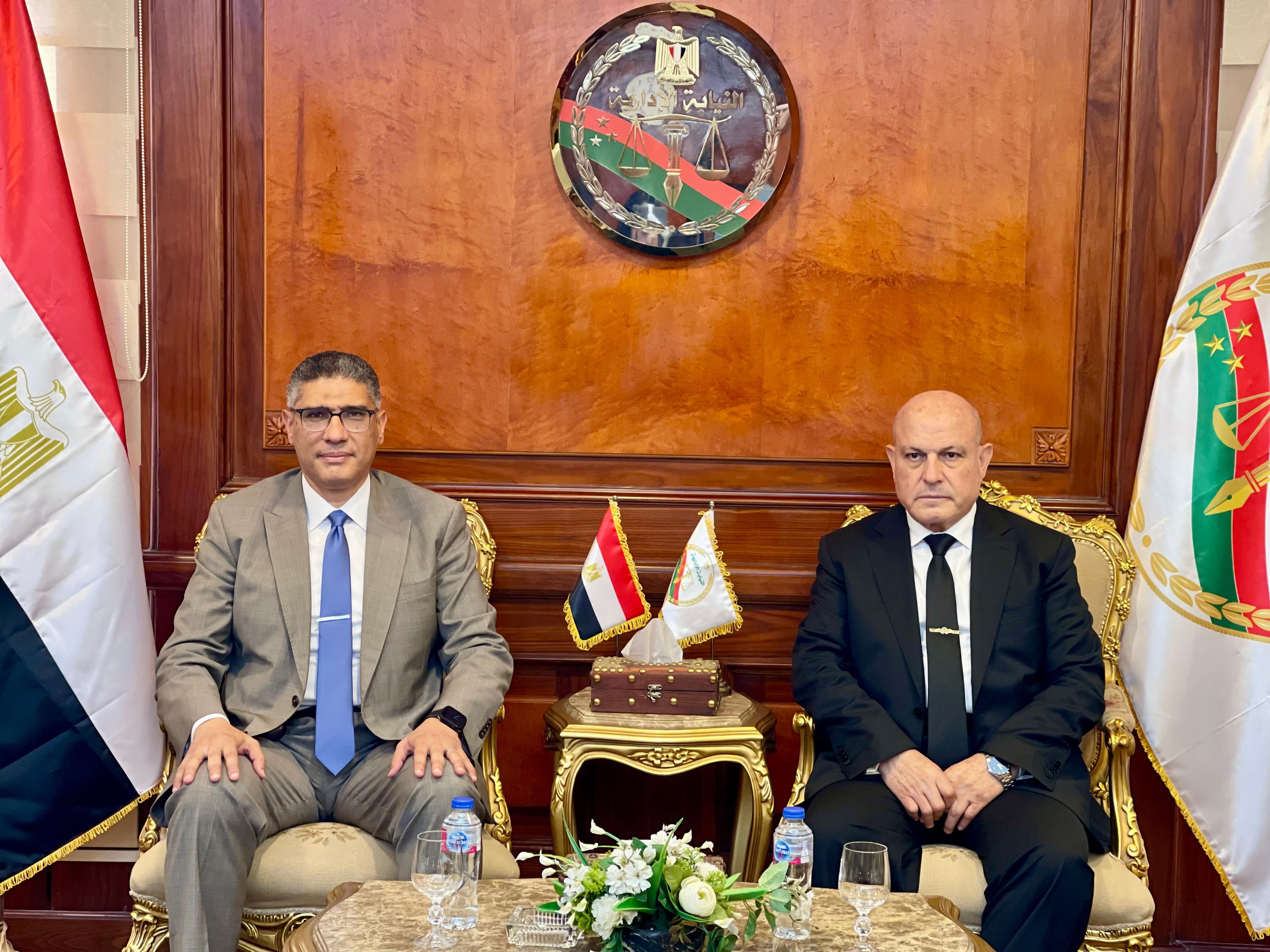 محافظ الجيزة خلال زيارته لرئيس النيابة الإدارية: تقوم بدور أساسى فى مكافحة الفساد وتحقيق العدالة