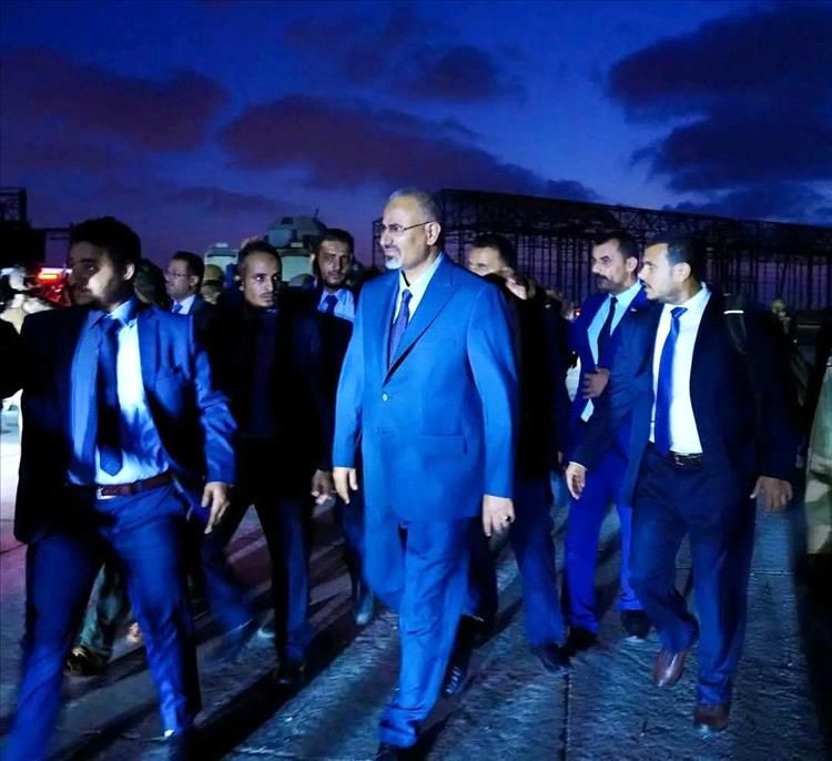 عاجل : الزُبيدي والمحرمي يعودان إلى عدن ومصادر تكشف عن تطورات في الساعات القادمة