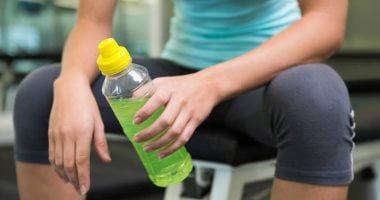 مشروبات طبيعية تعزز الطاقة وتدعم اليقظة في أيام الصيف الحارة