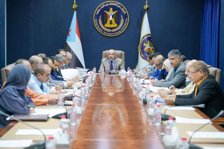 "الانتقالي" يستعين رسميا بالحوثيين!