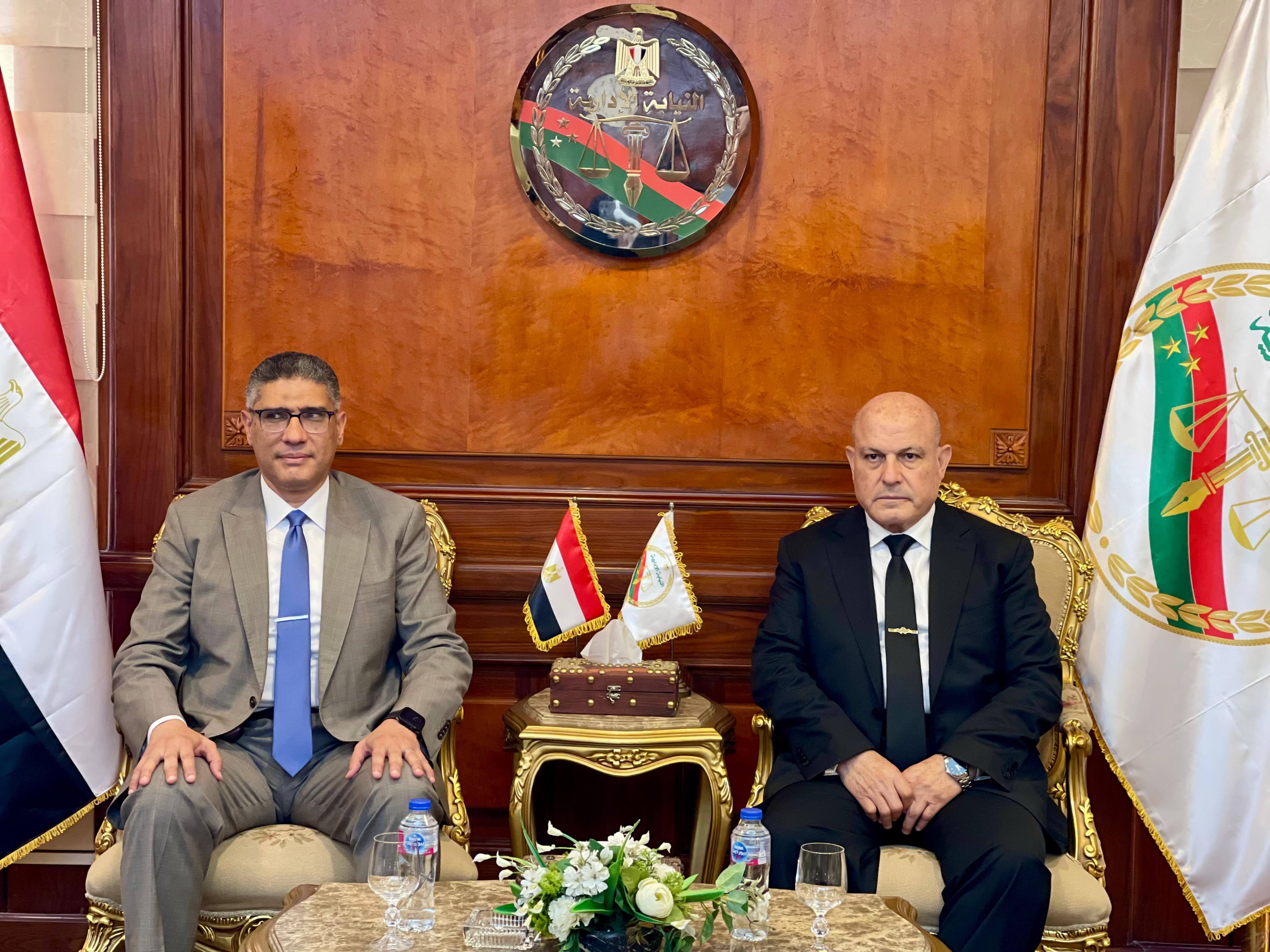 محافظ الجيزة خلال زيارته لرئيس النيابة الإدارية: تقوم بدور أساسى فى مكافحة الفساد وتحقيق العدالة