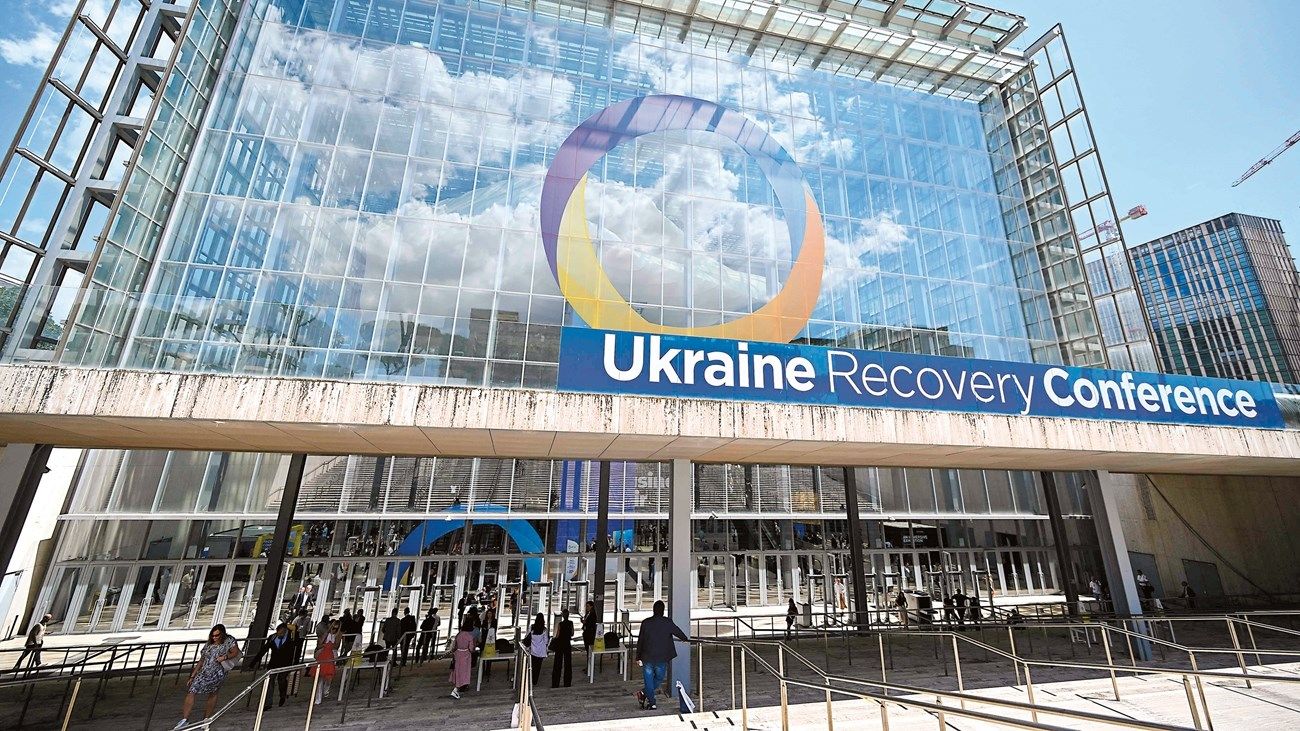 الإمارات: ملتزمون بدعم جهود إعادة إعمار أوكرانيا