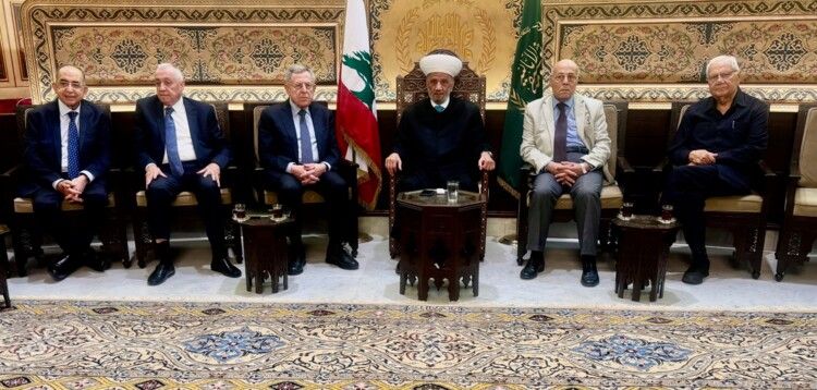 السنيورة زار دريان: معاناة اللبنانيين اشتدت خلال الأشهر الماضية بحيث بات الوضع شديد الدقة والخطورة