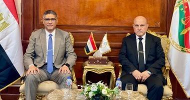 محافظ الجيزة خلال زيارته لرئيس النيابة الإدارية: تقوم بدور أساسى فى مكافحة الفساد وتحقيق العدالة