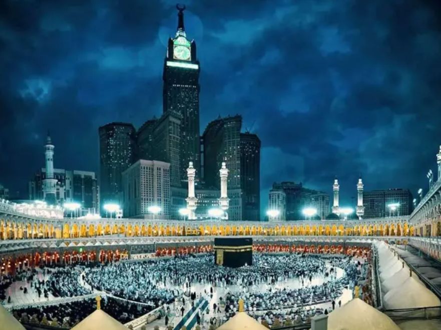 مصادر تناشد السعودية بتخفيف الإجراءات...ارتفاع صادم في أسعار تأشيرات العمرة لليمنيين بعدن