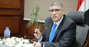 محافظ الجيزة يوجه بسرعة تشغيل موقف السرفيس الحضارى بالصف لخدمة المواطنين