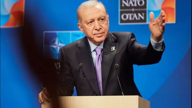 صحيفة بريطانية: لماذا تتدخّل إسرائيل في سوريا؟