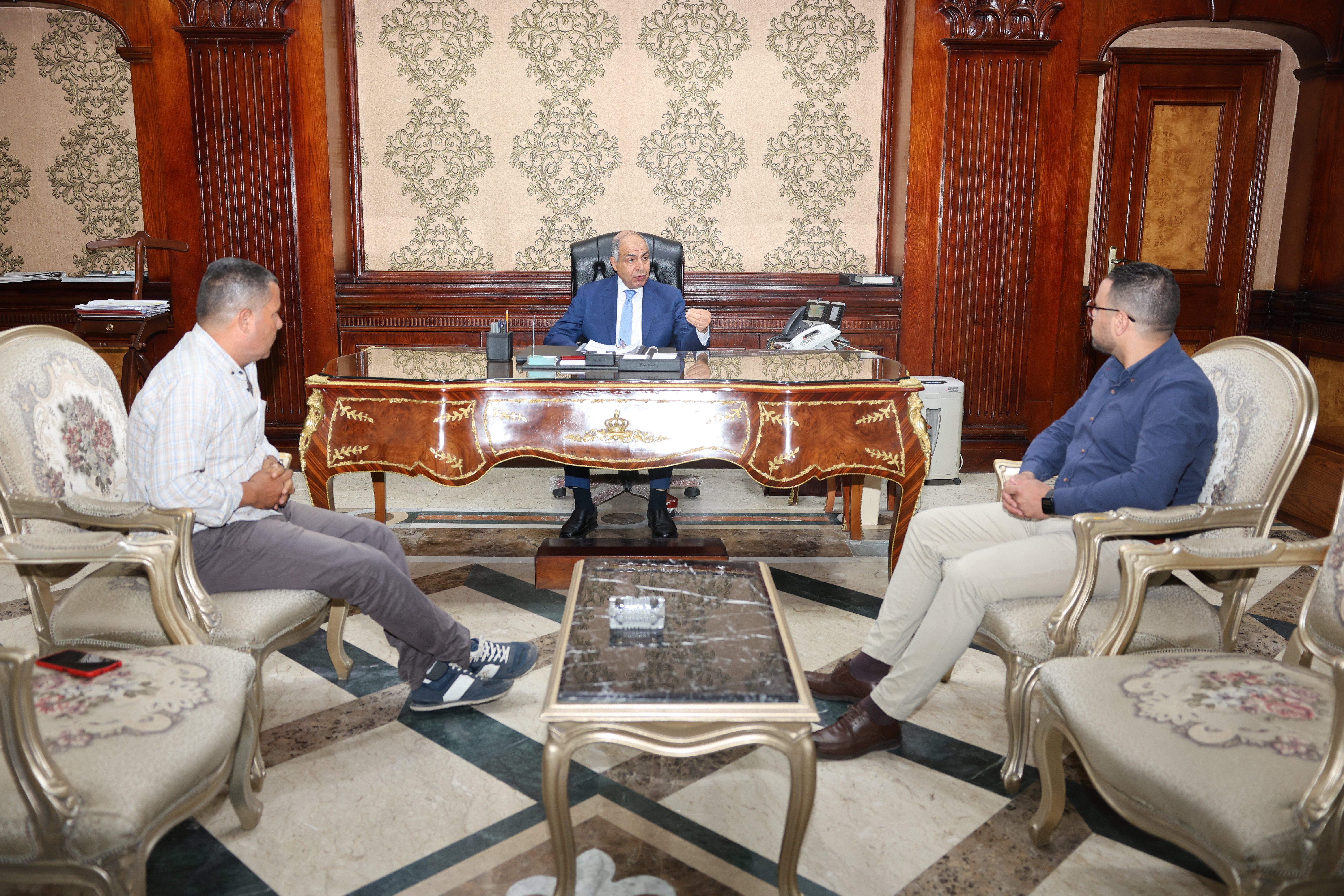 محافظ المنيا: سجلنا Ziro حوادث فى مايو و"البيك أب" خارج منظومة نقل الركاب بنسبة 100%