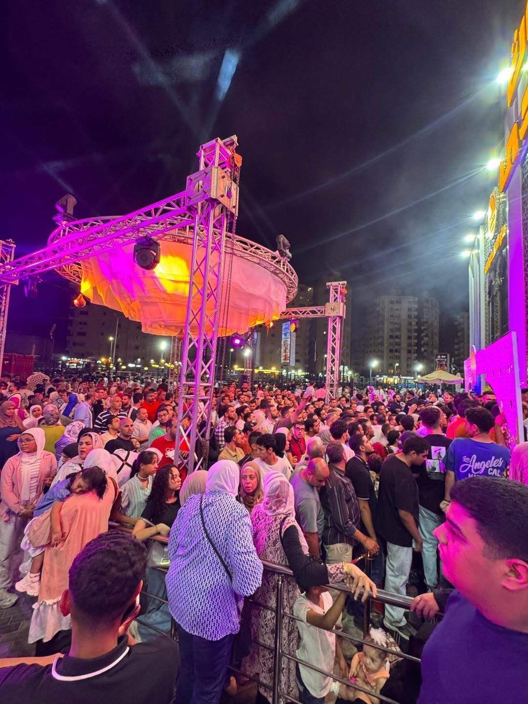 لحم مندي وملوخية بالطشة.. الأكلات المصرية تتميز في مطعم حضرموت شيخ المندي