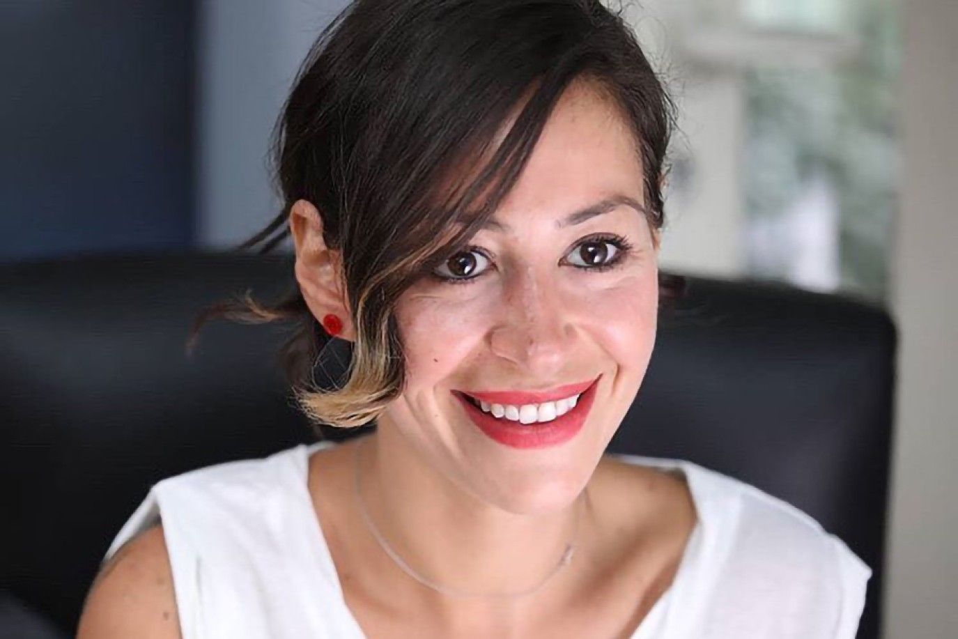 منة شلبي: فشلت في دراسة المواد العلمية وطلبت من الدكتور أحمد زويل مساعدتي