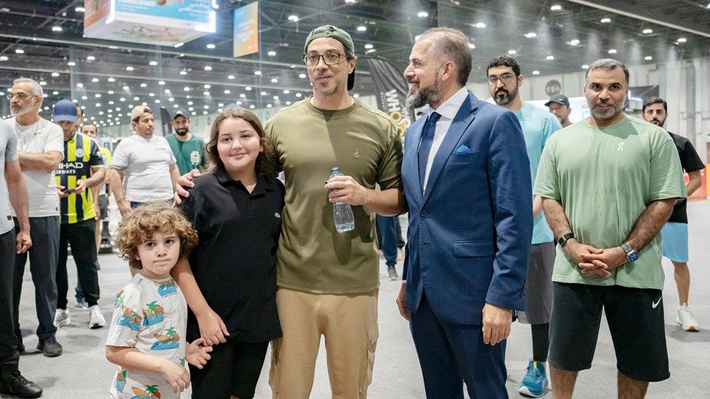 منصور بن زايد يشارك في فعاليات «صيف أبوظبي الرياضي».. ويشيد بدورها في تعزيز نمط الحياة الصحي