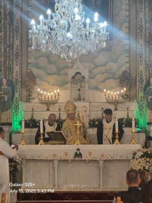 رعية بقاعكفرا خصصت يوم الثلاثاء من أسبوع الاحتفال بعيد القديس شربل لتكريم القربان الأقدس