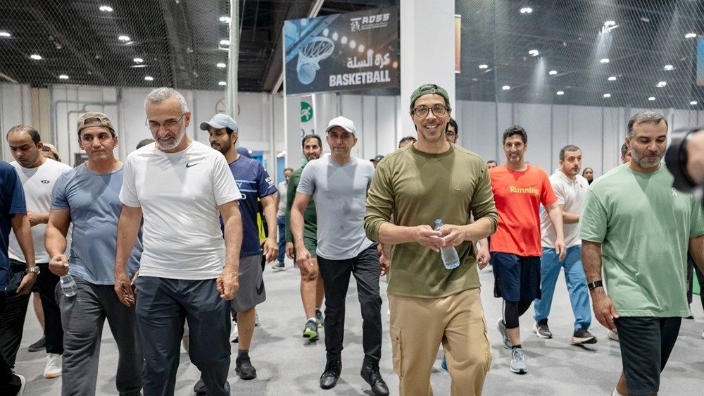 منصور بن زايد يشارك في فعاليات «صيف أبوظبي الرياضي».. ويشيد بدورها في تعزيز نمط الحياة الصحي