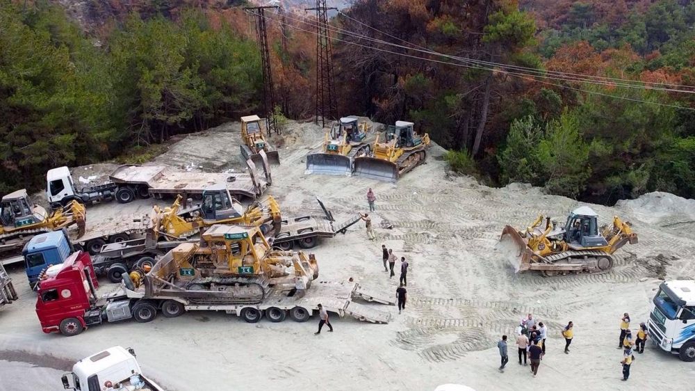 السعودية تسهم في مكافحة حرائق غابات سوريا