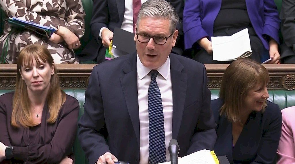 طرد 4 نواب من حزب العمال البريطاني الحاكم