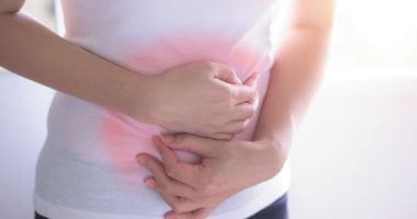 علاج الإمساك.. كيف يعمل زيت الخروع النباتي كأفضل ملين طبيعى؟