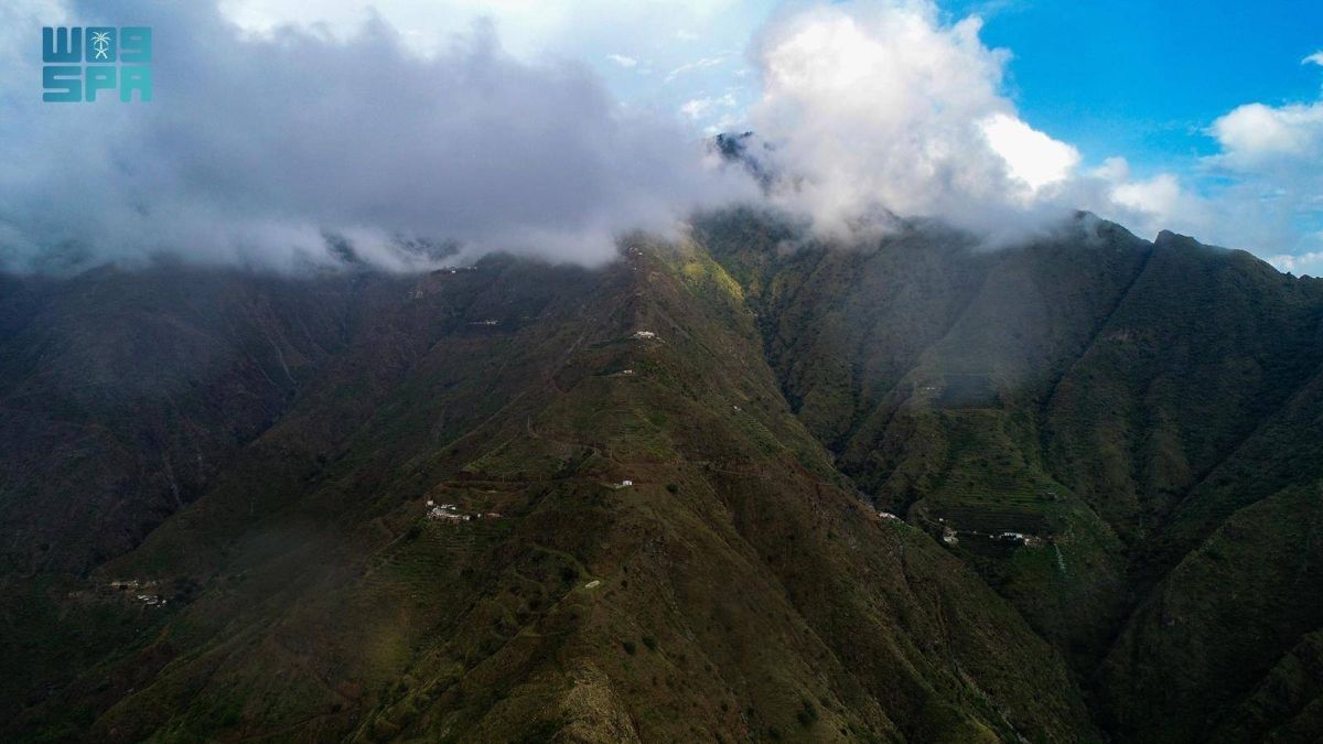 المرتفعات الجبلية بجازان وجهة سياحية تستقطب الزوار خلال موسم الصيف