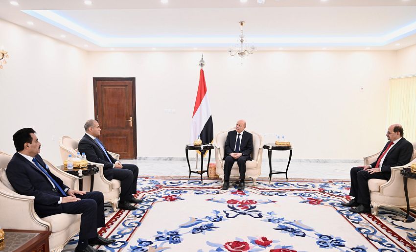 سفيرا اليمن لدى التشيك واندونيسيا يؤديان اليمين الدستورية