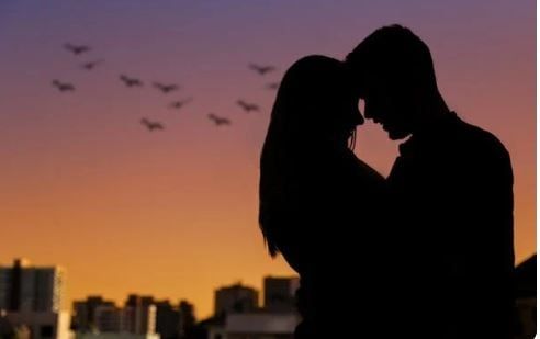طالع الأبراج: توافقات الأبراج.. نساء 4 أبراج سهل يخطفوا قلب رجل السرطان