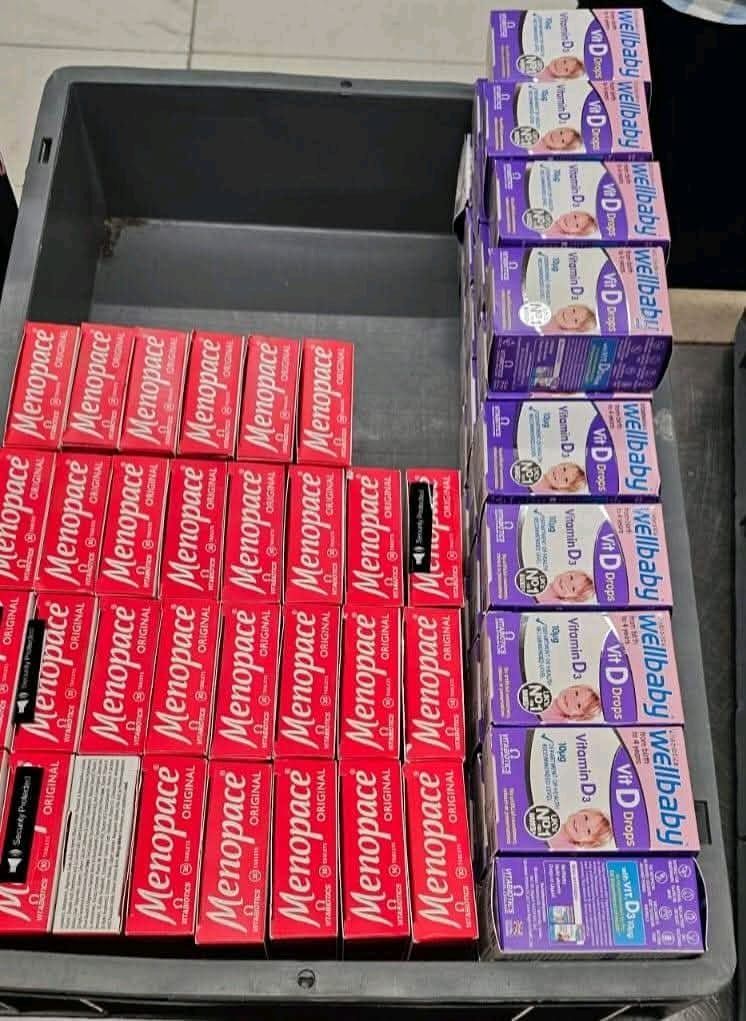 جمارك مطار برج العرب الدولى تضبط محاولتى تهريب كمية من الأدوية