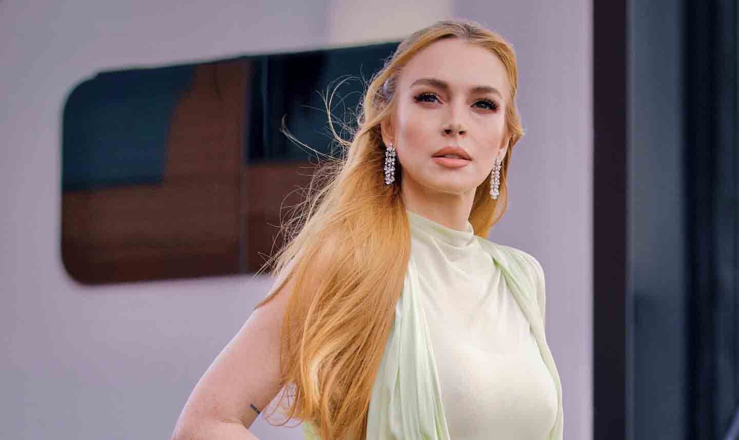 بالصور- ليندسي لوهان وزوجها العربيّ يحتفلان بمناسبة سعيدة غيّرت حياتهما