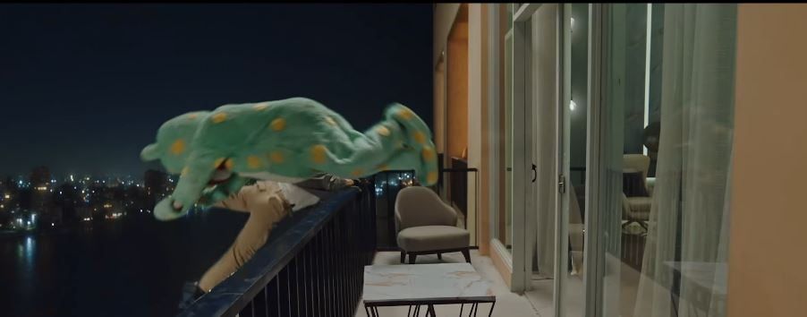 دنيا سمير غانم وإيمى.. إفيهات اللغة الإنجليزية من عسل أسود لـ روكى الغلابة