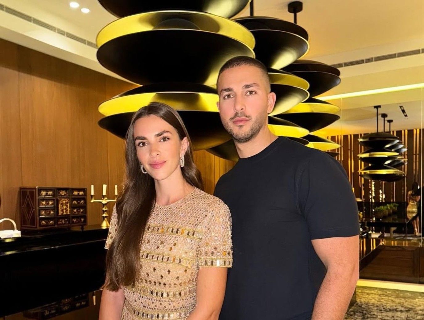 زين قطامي بمكياج ساحر وتسريحة ناعمة في سهرة ما قبل زفافها من سيليو صعب