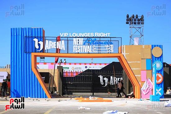 اللمسات الأخيرة لتجهيزات الشركة المتحدة لانطلاق مهرجان العلمين 3