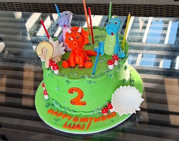 بالصور- ليندسي لوهان وزوجها العربيّ يحتفلان بمناسبة سعيدة غيّرت حياتهما