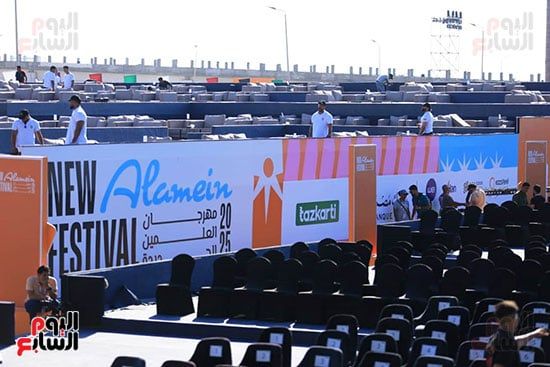 اللمسات الأخيرة لتجهيزات الشركة المتحدة لانطلاق مهرجان العلمين 3