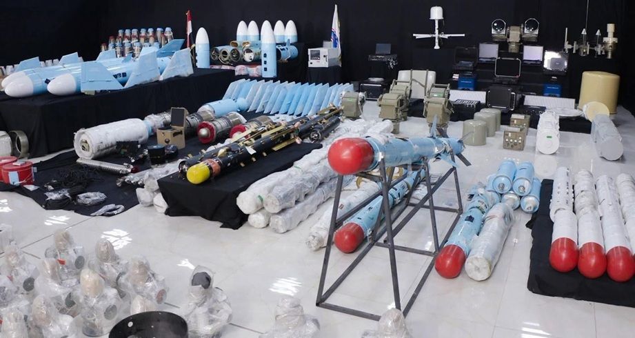 إيران تتنصل وخبراء يكشفون تفاصيل "مخزن الموت العائم" القادم من بندر عباس