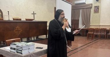 إيبارشية المنصورة تختتم كورس المقبلين على الزواج بحضور الأنبا أكسيوس