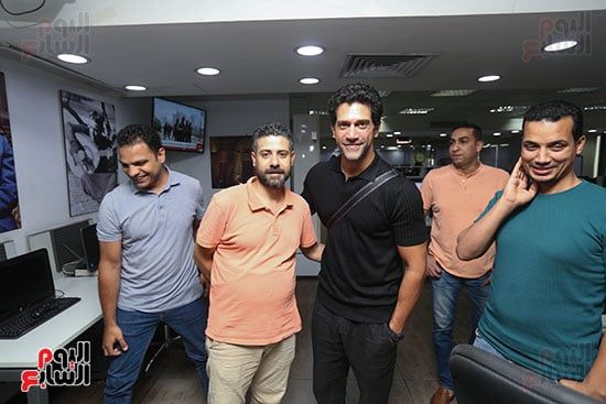 صناع عمل مسلسل فات الميعاد فى جولة باليوم السابع قبل ندوة تكريمهم.. صور