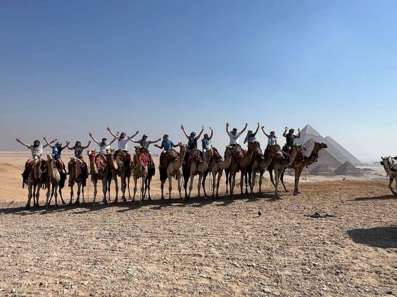 جولة سياحية للبعثة الأمريكية لناشئى الاسكواش بالأهرامات قبل انطلاق بطولة العالم