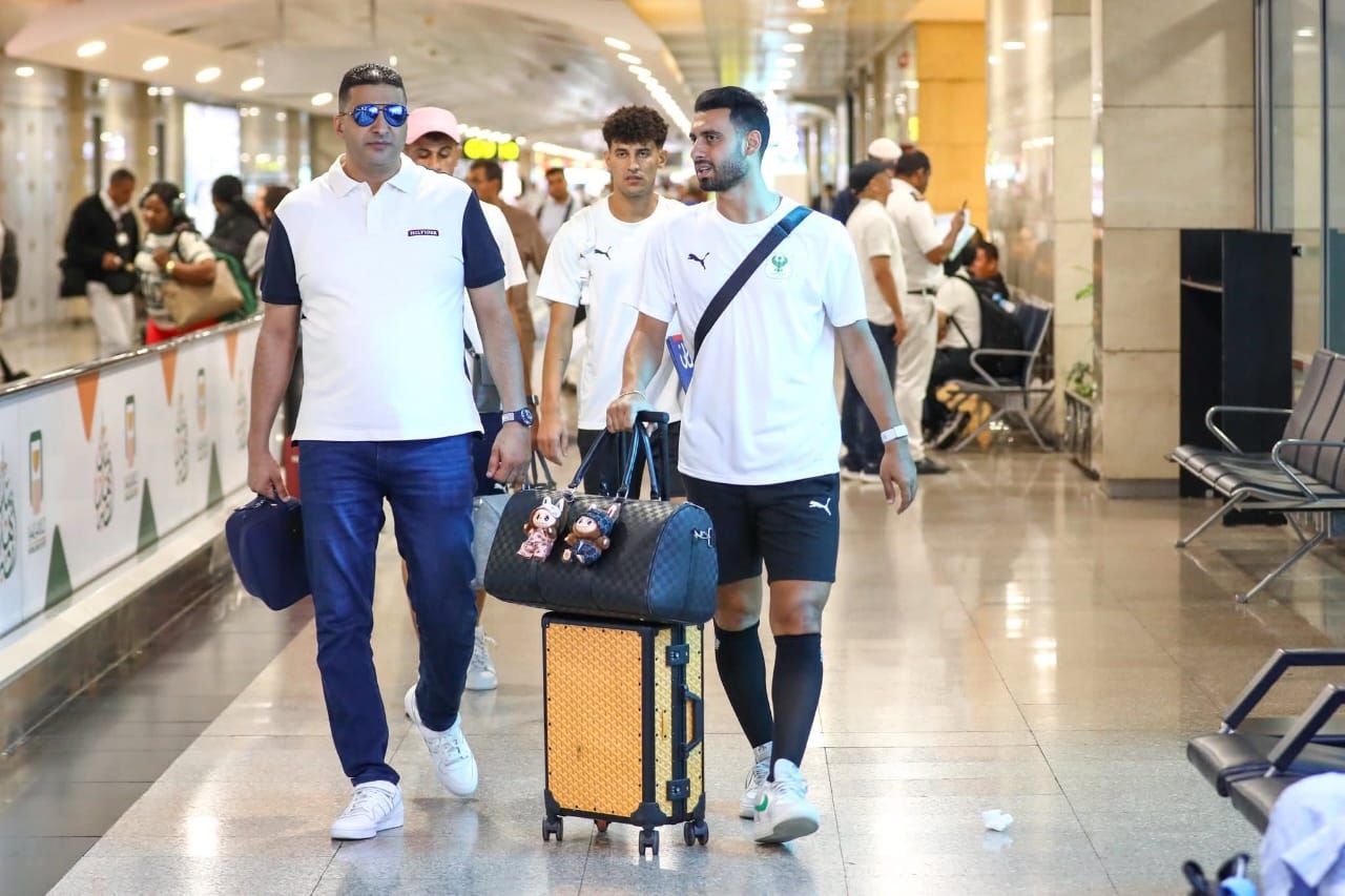 بعثة المصري تطير إلى تونس للانتظام في معسكر إعداد الموسم الجديد.. صور